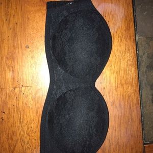 Strapless flirty bralette